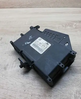 Volkswagen Golf IV ABS control unit/module 1H0907379D