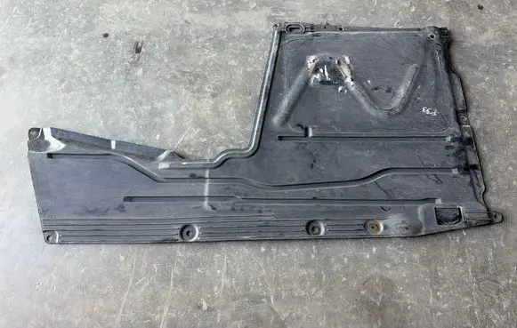 BMW 1 F20 F21 Center/middle under tray cover 7241831
