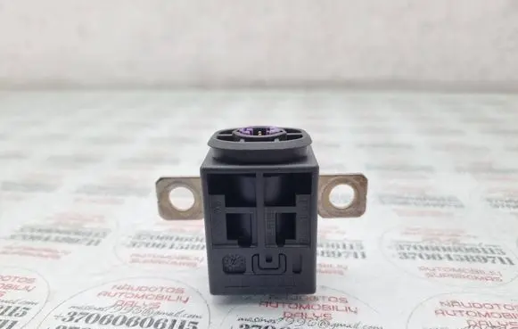 Audi A6 S6 C6 4F Battery relay fuse 4F0915519