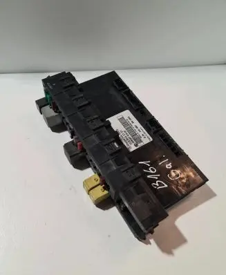 Mercedes-Benz C W203 Fuse module 2035450701 5DK00797420