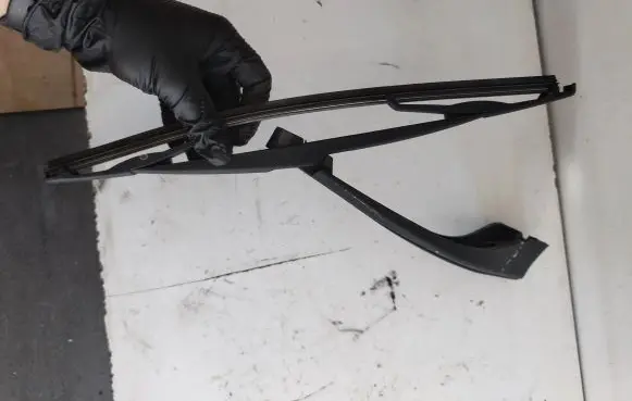 Renault Laguna I Rear wiper blade arm 80000097
