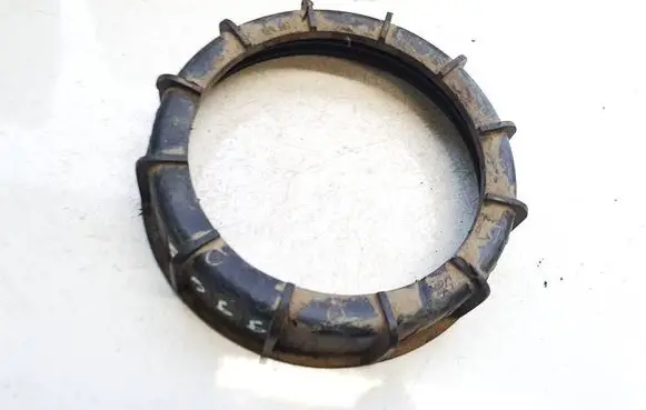 Volvo S80 In tank fuel pump screw locking ring/nut 