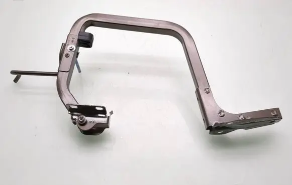 Dacia Logan III Tailgate/trunk/boot hinge 722270887R