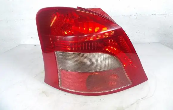 Toyota Yaris Rear/tail lights
