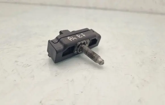 Battery bracket