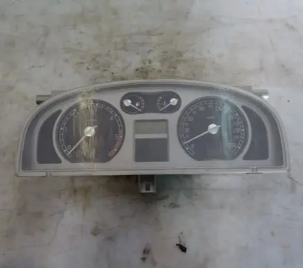 Renault Laguna II Speedometer (instrument cluster) 8200417831