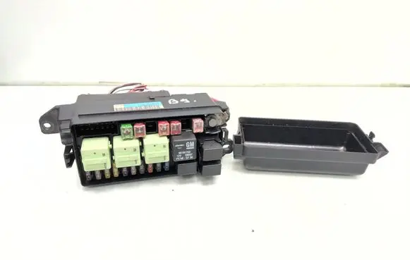 Mini One - Cooper Coupe R56 Fuse module 9240943 8373700 61368373700