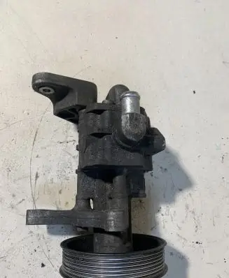 BMW X5M E70 Power steering pump 679646202