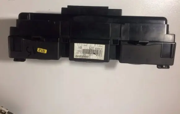 Volkswagen PASSAT B6 Speedometer (instrument cluster) 3C0920871 X0006000