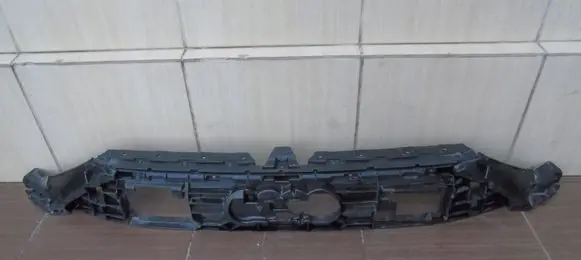 Audi A7 S7 4K8 Front bumper upper radiator grill 4K8807233D
