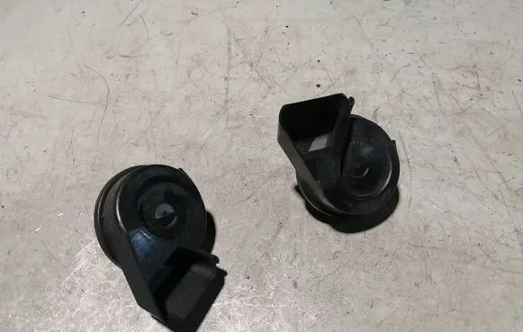 Audi Q5 SQ5 8R Horn signal 8T0951223 8T0951221