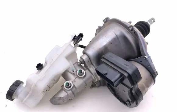 Renault Arkana Master brake cylinder 460071389R
