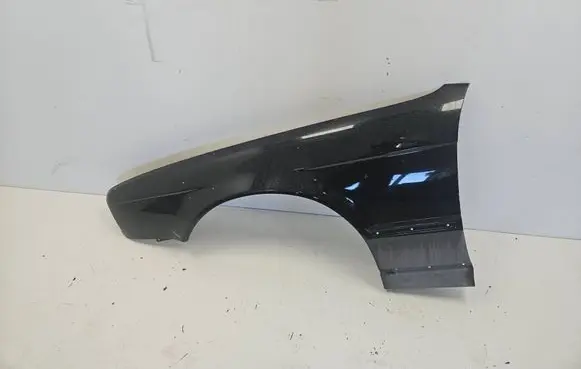 BMW 5 E34 Fender