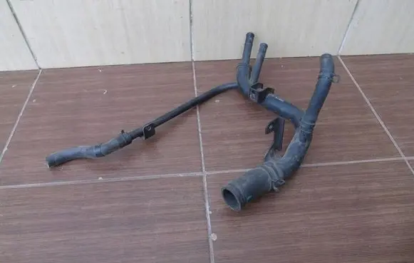 Opel Antara Engine coolant pipe/hose 96629095