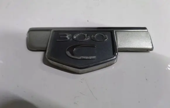 Chrysler 300 - 300C ACC Distronic radar sensor grill/trim P0465321876CG