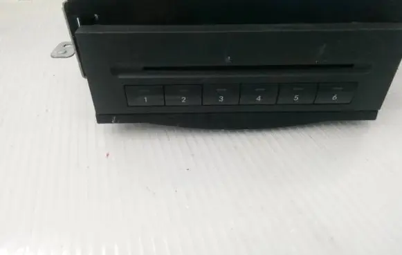 Mercedes-Benz ML W164 CD/DVD changer a2118703889