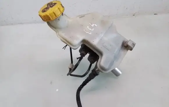 Ford Fusion Master brake cylinder