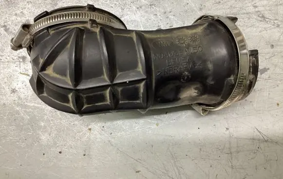 Land Rover Range Rover Sport L320 Engine coolant pipe/hose PHD500650 N04036A150