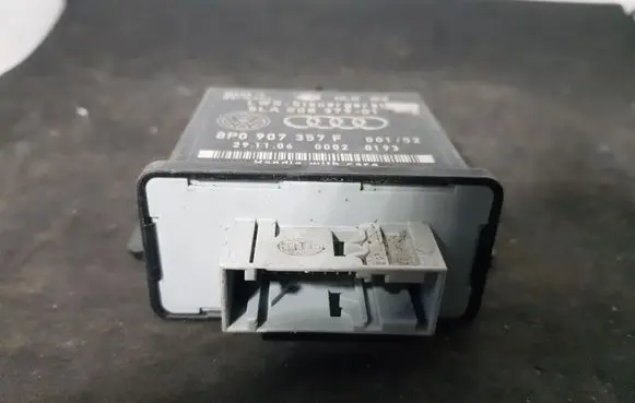 Audi A6 S6 C6 4F Light module LCM 8P0907357F
