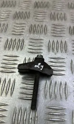 Chrysler Grand Voyager V Fuel Injector clamp holder 