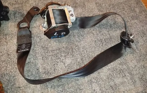 Nissan Qashqai+2 Front seatbelt 86885BR00B 608941800G 3061604