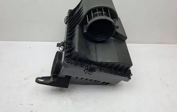 Volkswagen Crafter Air filter box 2N0129601 2N0129620 2N0183