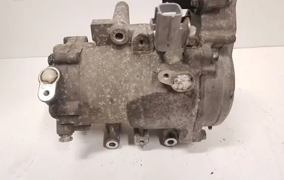 Mitsubishi Outlander Air conditioning (A/C) compressor (pump) 7813B097