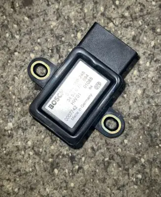 BMW 5 E39 ESP acceleration yaw rate sensor 6753694 0265005248 01085