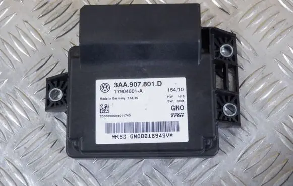 Volkswagen PASSAT B7 Hand brake control module 3AA907801D