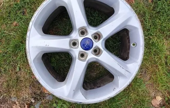 R18 alloy rim