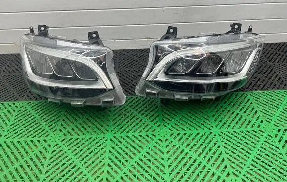 Mercedes-Benz Sprinter W907 W910 Headlight/headlamp A9109067100 ZGS003009