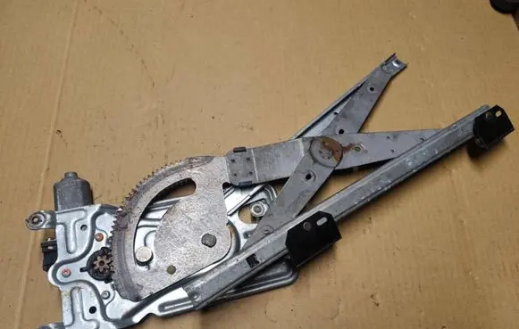 Chrysler 300M Front door window regulator with motor 4574107