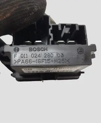 Opel Insignia A Heater blower motor/fan resistor 13503201 F01102428003