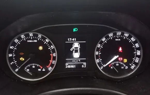 Skoda Octavia Mk2 (1Z) Speedometer (instrument cluster) 1Z0920843S