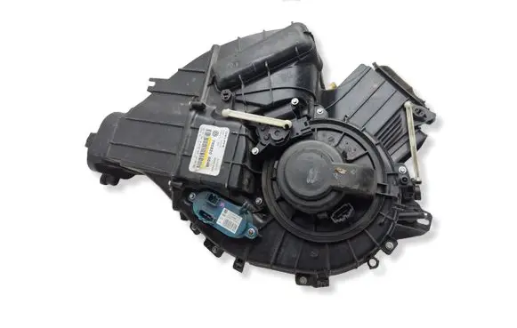 Volkswagen Transporter - Caravelle T5 Interior heater climate box assembly 7H5820004M