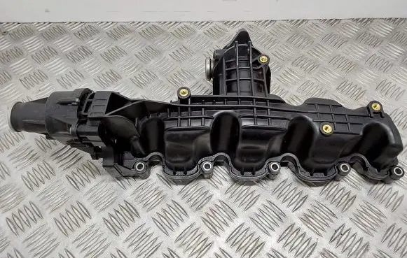 Volkswagen Golf Plus Intake manifold 03L129086H