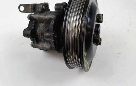 BMW 3 E90 E91 Power steering pump 678883803 5002102 7810810