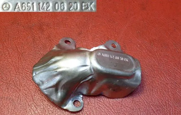 Mercedes-Benz A W176 Heat shield in engine bay A6511420620