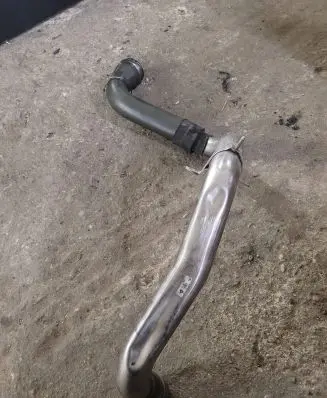 Renault Latitude (L70) Intercooler hose/pipe