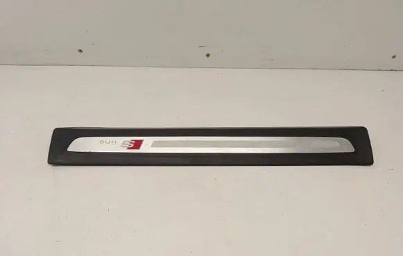 Audi Q7 4L Rear sill trim cover 4L0853375F