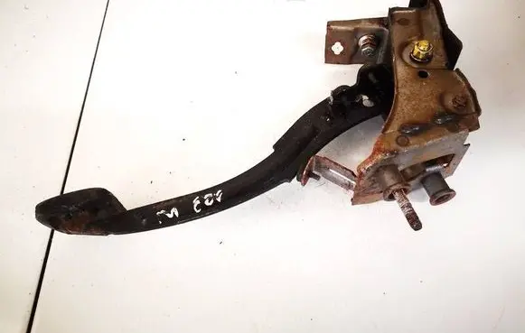 Mazda 626 Clutch pedal 