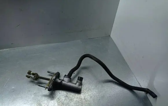 Clutch slave cylinder
