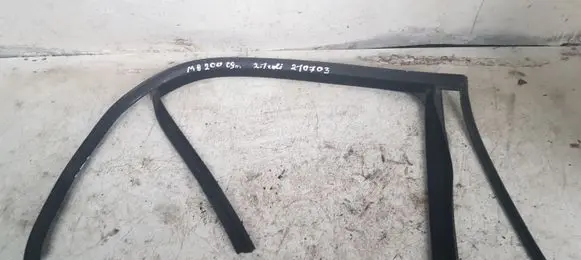 Mercedes-Benz E W212 Rubber seal rear door 