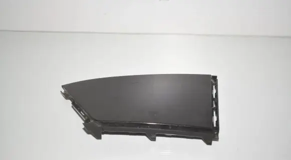 Rear bumper corner part panel trim