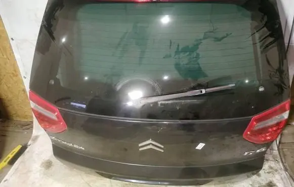 Citroen C4 I Picasso Tailgate/trunk/boot lid juodas