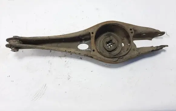 Volkswagen PASSAT B8 Rear upper control arm/wishbone 3Q0505311C