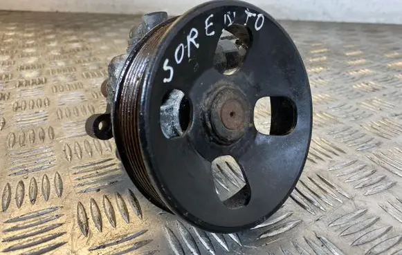 KIA Sorento Power steering pump