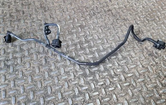 Volvo XC60 Engine coolant pipe/hose 32252299