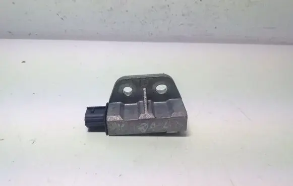 Nissan X-Trail T30 Airbag deployment crash/impact sensor FA8H302Z210041