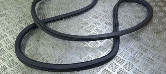 Porsche Cayenne (92A) Rear door rubber seal (on body) 7P0867367